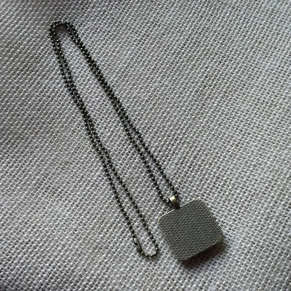 Statue of Liberty & Sky Square Antiqued Brass Glass 27" Long Necklace - Picture 3 of 3